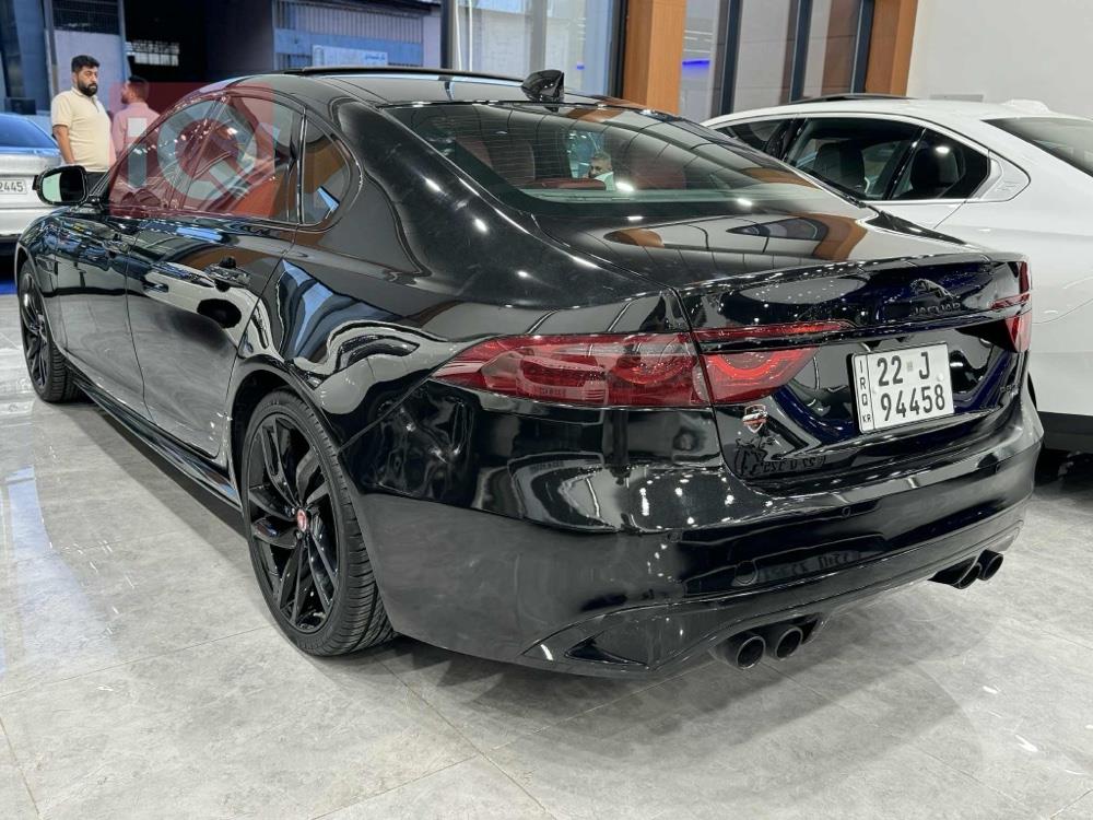 Jaguar XE